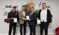 Afyonkarahisar siyasetinde flaş katılım: Anahtar Parti’li Gençler Topluca AK Parti’ye Geçti!