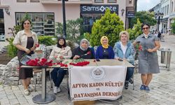 Afyon'da Yüzlerce Babaya Tek Tek Dağıtıldı: Görenlerin Gözleri Doldu...