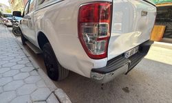 Ayrılığı kabullenemeyen kadından pes dedirten intikam! Önce duvarlara sürttü, sonra lastikleri kesti