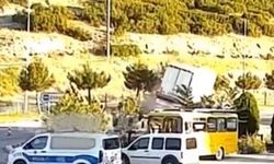 Afyonkarahisar–Isparta yolunda korkutan kaza: Kontrolden çıkan tır devrildi!