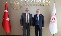 Milletvekili Ali Özkaya, Afyonkarahisar'ın spor yatırımlarını Bakan Bak ile görüştü
