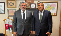 Milletvekili Özkaya, eski İl Milli Eğitim Müdürü Miraç Sünnetci’yi TBMM’de ağırladı