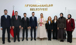 Başkan Köksal, AK Parti Gençlik Kolları heyetini belediyede ağırladı