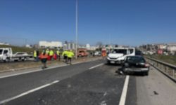 Afyonkarahisar OSB'de Feci Zincirleme Kaza: Çarpışıp Savrulan Araç Park Halindeki 3 Otomobili Biçti
