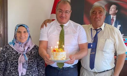 Bolvadin Kaymakamı Ali Arıkan'a Doğum Günü Sürprizi