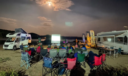 Emre Gölü'ndeki Kamp ve Karavan Festivali binlerce doğaseveri buluşturdu