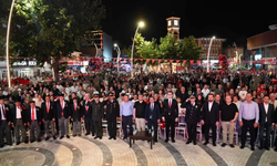 Emirdağ'da Demokrasi Nöbeti: Vatandaşlar 15 Temmuz İçin Tek Yürek Oldu