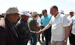 TMO Genel Müdürü Ahmet Güldal ve Milletvekili Özkaya'dan Afyonkarahisar'da Hasat İncelemesi: Alım Noktaları Artıyor!