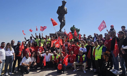 Afyon'da motosikletçilerden "Zafer Sürüşü": 100’ün üzerinde motosiklet tutkunu Kocatepe için yola çıktı