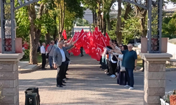İYİ Parti heyetinden Hava Şehitliği’ne ziyaret