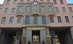 Milli Savunma Bakanlığı'ndan Suriye İçin Tarihi Açıklama! "Tek Devlet, Tek Ordu" Mesajı Gündeme Damga Vurdu!