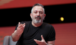 Cem Yılmaz Kalp Krizi mi Geçirdi, Durumu Nasıl? Ünlü Komedyen Cem Yılmaz Acil Olarak Hastaneye Kaldırıldı