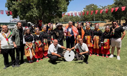 Milletvekili Yurdunuseven Geleneksel Dayanışma ve Buğday Festivali'nde üreticilerle buluştu