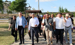 Vali Aktaş Emre Gölü’nde gökyüzü şöleni hazırlıklarını inceledi