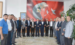 Başkan Kavak MHP Afyonkarahisar teşkilatını ziyaret etti