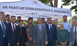 Bakan Kacır, Afyonkarahisar'da partisine üye kaydı yaptı