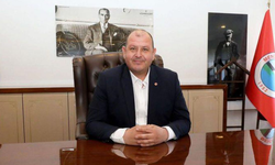 İlkay Çiçek kimdir, kaç yaşında? Menderes Belediye Başkanı İlkay Çiçek evli mi, eşi kim?
