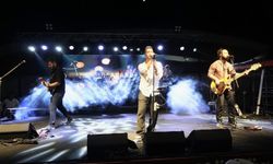 Şuhut’ta Zafer Haftası Coşkusu Tavan Yaptı! ROTA BAND İle Unutulmaz Gece