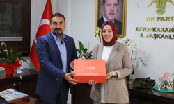 AK Parti Afyonkarahisar İl Başkanlığı’nda Önemli Görüşme! Dr. Özgür Kavak KADEM Heyetini Ağırladı