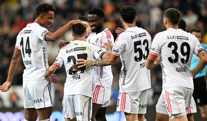 Beşiktaş'tan Başakşehir Deplasmanında Muhteşem Geri Dönüş! 90+7'de Gelen Zafer