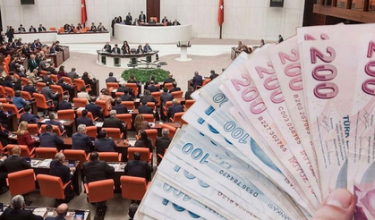 Milyonlarca emeklinin beklediği karar çıktı: En düşük emekli aylığı yükseltildi!