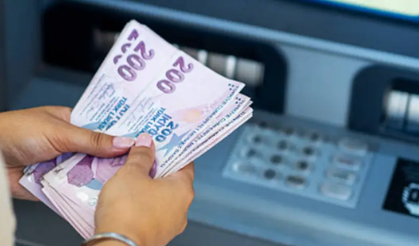 Milyonlarca emekli merakla bekliyor! Ocak zammı için 4 farklı senaryo