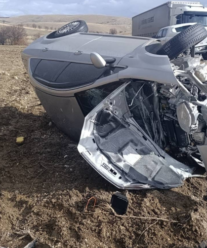 Afyon - Dinar Yolunda Feci Kaza! Yaralılar Var