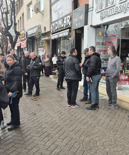 Eskişehir’de Feci Kaza: 7. Kattan Otomobilin Üzerine Düştü! Araç Sahibinden Gazetecilere Şok Tepki