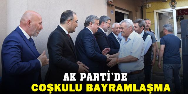 AK Parti'de Coşkulu Bayramlaşma