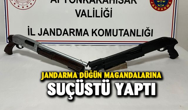 Asker eğlenesinde havaya ateş ederken yakalandılar