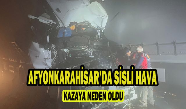 AFYONKARAHİSAR’DA SİSLİ HAVA ETKİLİ OLDU