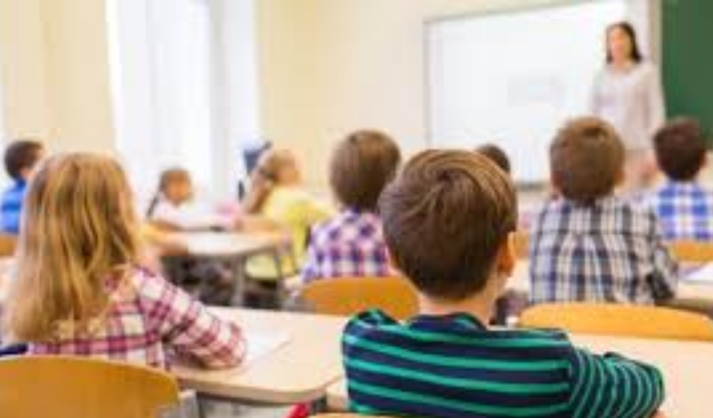 Sömestr Tatili Bitiyor! Afyon'da Okullar Ne Zaman Açılıyor? MEB Takvimi Netleşti