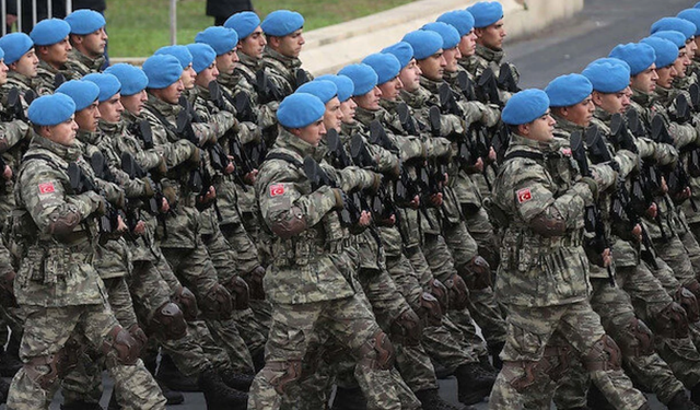 TSK’DAN SOMALİ ORDUSUNA DEV DESTEK: Askeri Yardım Sevkiyatı Başladı!