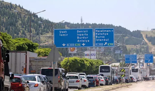 Afyon'da Kaç Araç Var? Afyonkarahisar Bölgesinde Araç Sayısıyla Fark Atıyor! Ocak Ayı Trafik Verileri Açıklandı
