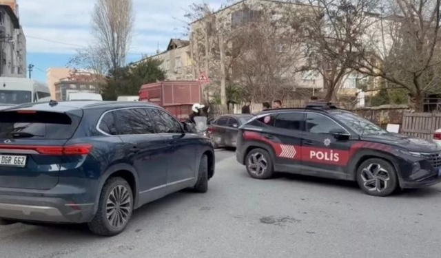 Devriye Atan Polislere Saldırdılar: Yaralılar Var