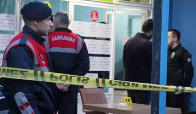 Sakarya’da Emekli Polis Dehşeti: Eşini ve MHP İlçe Başkanı Mustafa Hıraç’ı Öldürdü!