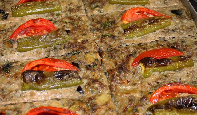 Hem iftarda hem sahurda tercih ediliyor! Afyon'un meşhur patlıcan böreği nasıl yapılır? İşte Patlıcan Böreği tarifi