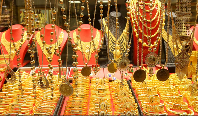 Altın Fiyatlarında Son Durum Ne? Altın Düşmeye Devam Eder Mi?