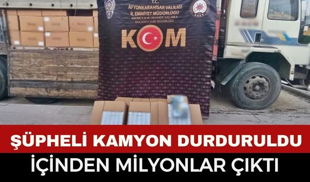 Şüpheli Kamyon Durduruldu, İçinden Milyonlar Çıktı! Afyonkarahisar’da Dev Makaron Operasyonu