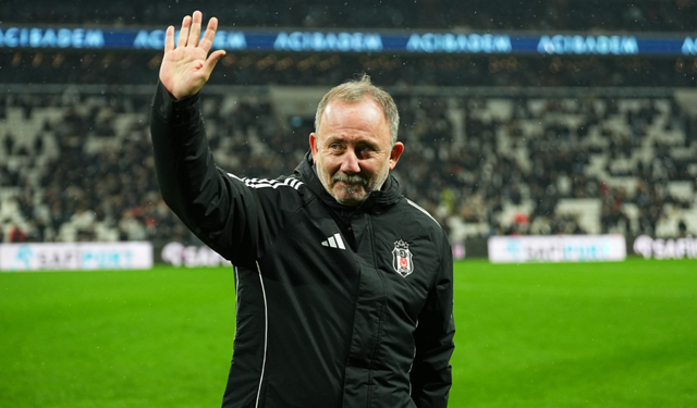 Beşiktaş’ta Sergen Yalçın Şoku: Fenalaştı! Sergen Yalçın Sağlık Durumu Nasıl?