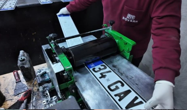 Araç Sahiplerinde "Sahte Plaka" Paniği! APP Plakadan Sonra Şimdi de Karekod Kabusu Başladı...