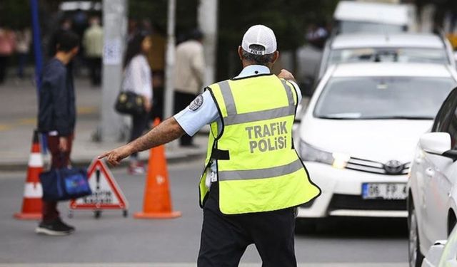 Bayramda yola çıkacaklar dikkat! Trafikte yapılan bu hata 30 bin liranızı götürüyor