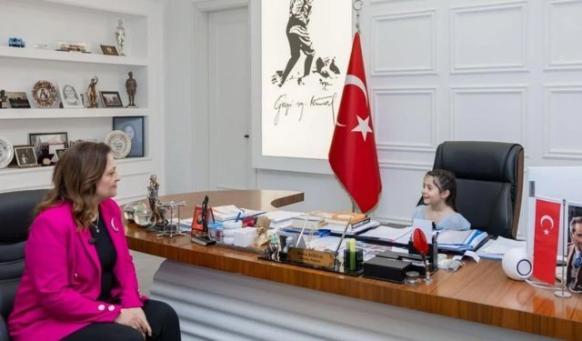 Başkan Köksal 23 Nisan’da koltuğunu minik başkana devretti