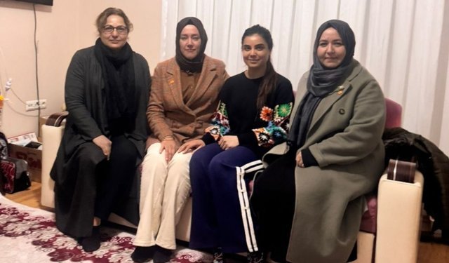 Afyon'da Yalnız Anneler İçin Dayanışma Köprüsü: KADEM Afyon’dan Anlamlı Ziyaret