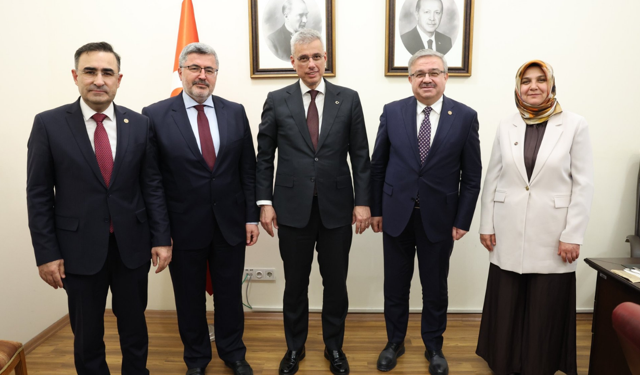 Afyonkarahisar’ın Sağlık Yatırımları İçin Ankara’da Önemli Zirve