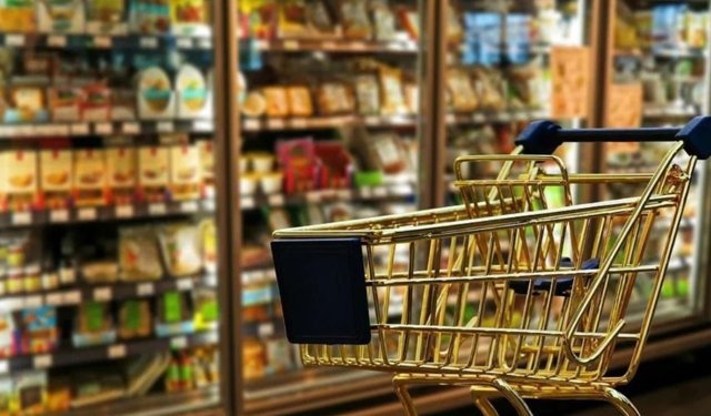 Ünlü zincir marketten büyük hamle! En büyük rakiplerinden birini satın aldı