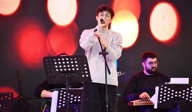 Afyonkarahisar’ın Altın Sesleri Belirlendi! Gençler Arası Ses Yarışmasında Final Heyecanı