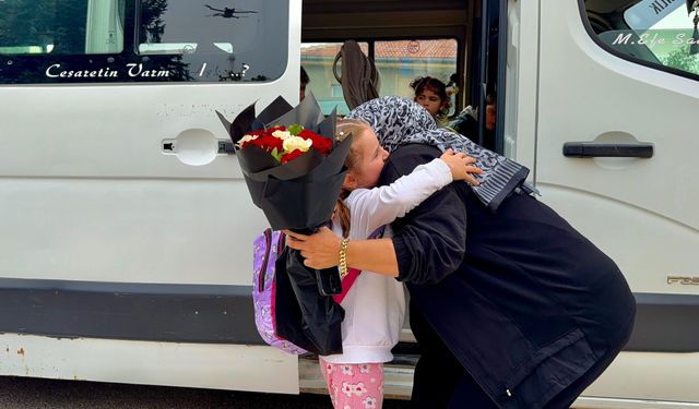 Direksiyon Başında Bir Anne: Huri Şahin 15 Yıldır Çocukları Sevgiyle Taşıyor