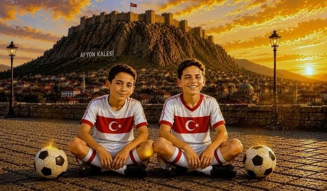 Dünya Kupası klibinde dikkat çeken kare: Karahisar'ın önünde Afyonlu iki milli yıldız!