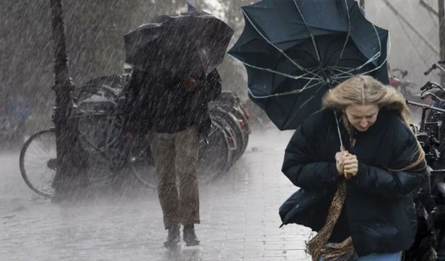Afyon’da bayram planı yapanlar dikkat! Sağanak ve dolu için meteoroloji saat vererek uyardı